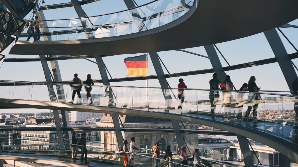Как получить визу в Германию по приглашению?